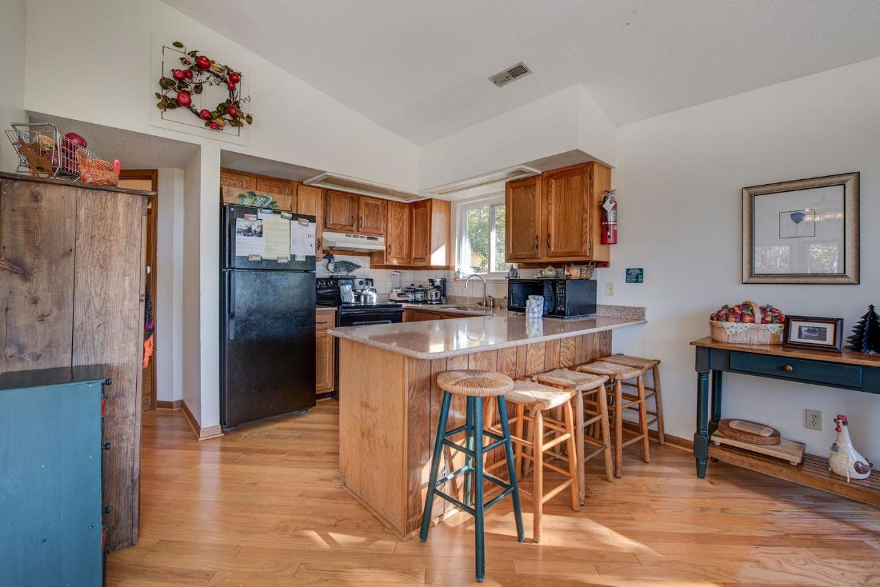 High Cotton, 3 Bedroom, Hot Tub, Mountain View, Sleeps 6, Pet Friendly Gatlinburg Buitenkant foto