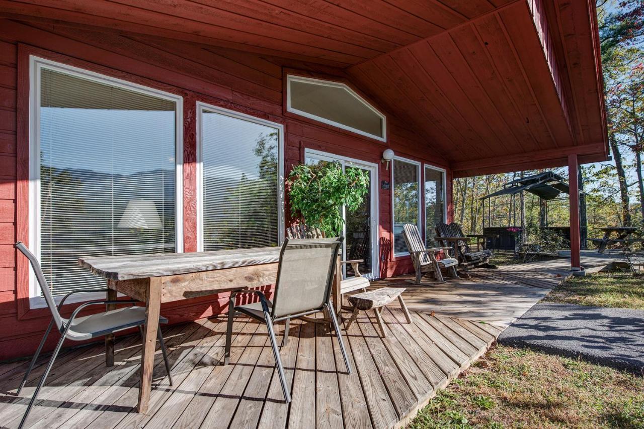 High Cotton, 3 Bedroom, Hot Tub, Mountain View, Sleeps 6, Pet Friendly Gatlinburg Buitenkant foto