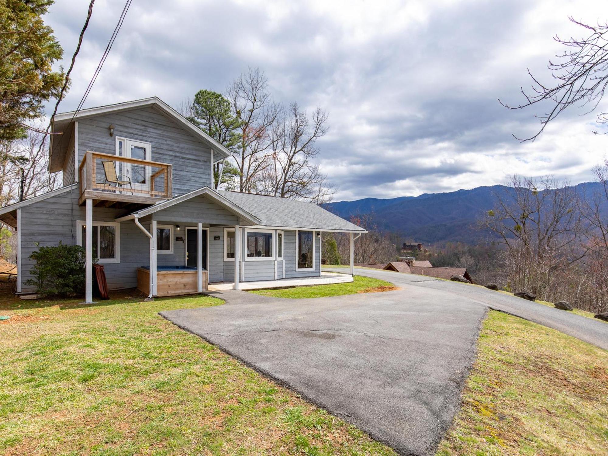 High Cotton, 3 Bedroom, Hot Tub, Mountain View, Sleeps 6, Pet Friendly Gatlinburg Buitenkant foto