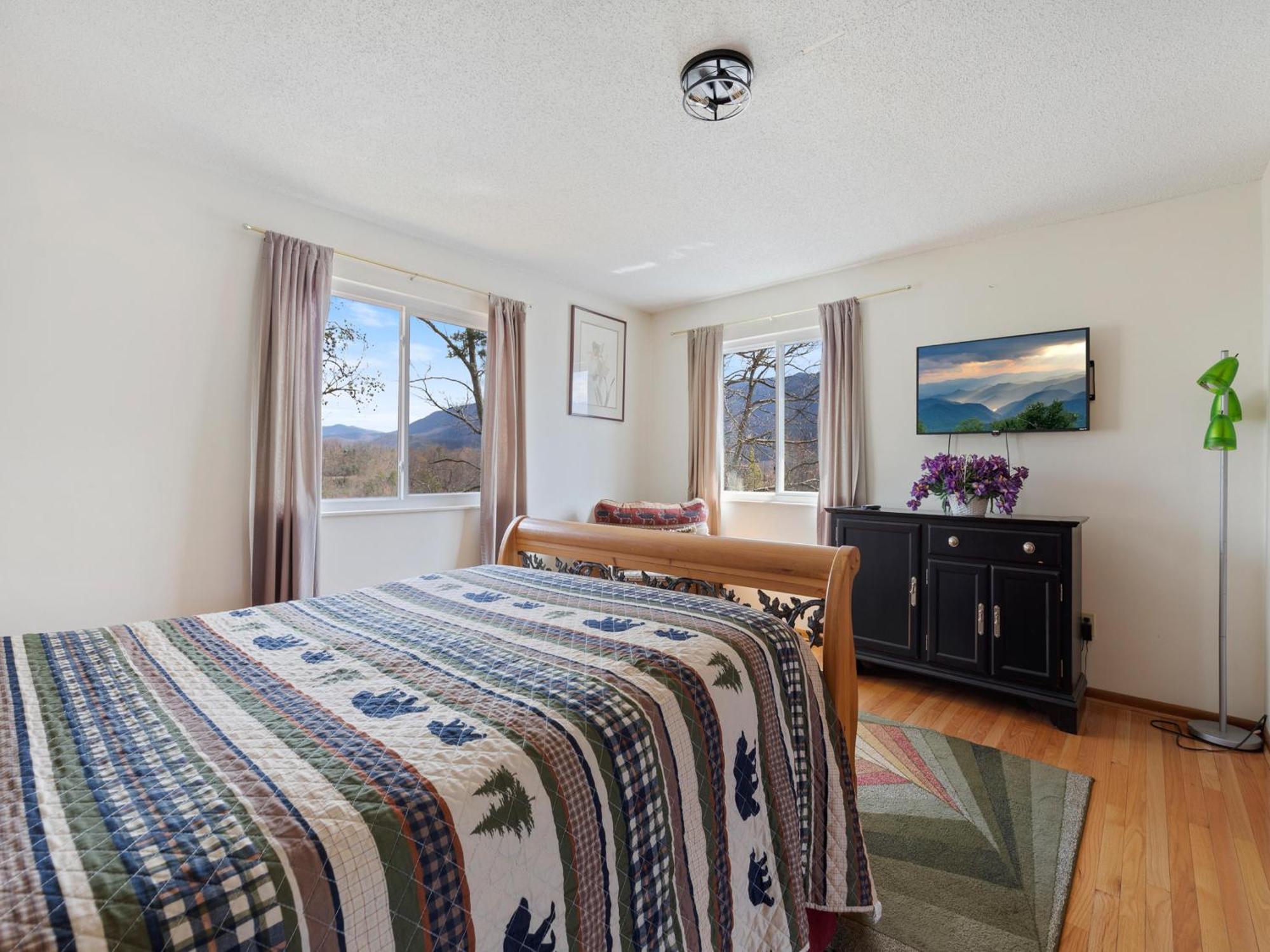 High Cotton, 3 Bedroom, Hot Tub, Mountain View, Sleeps 6, Pet Friendly Gatlinburg Buitenkant foto
