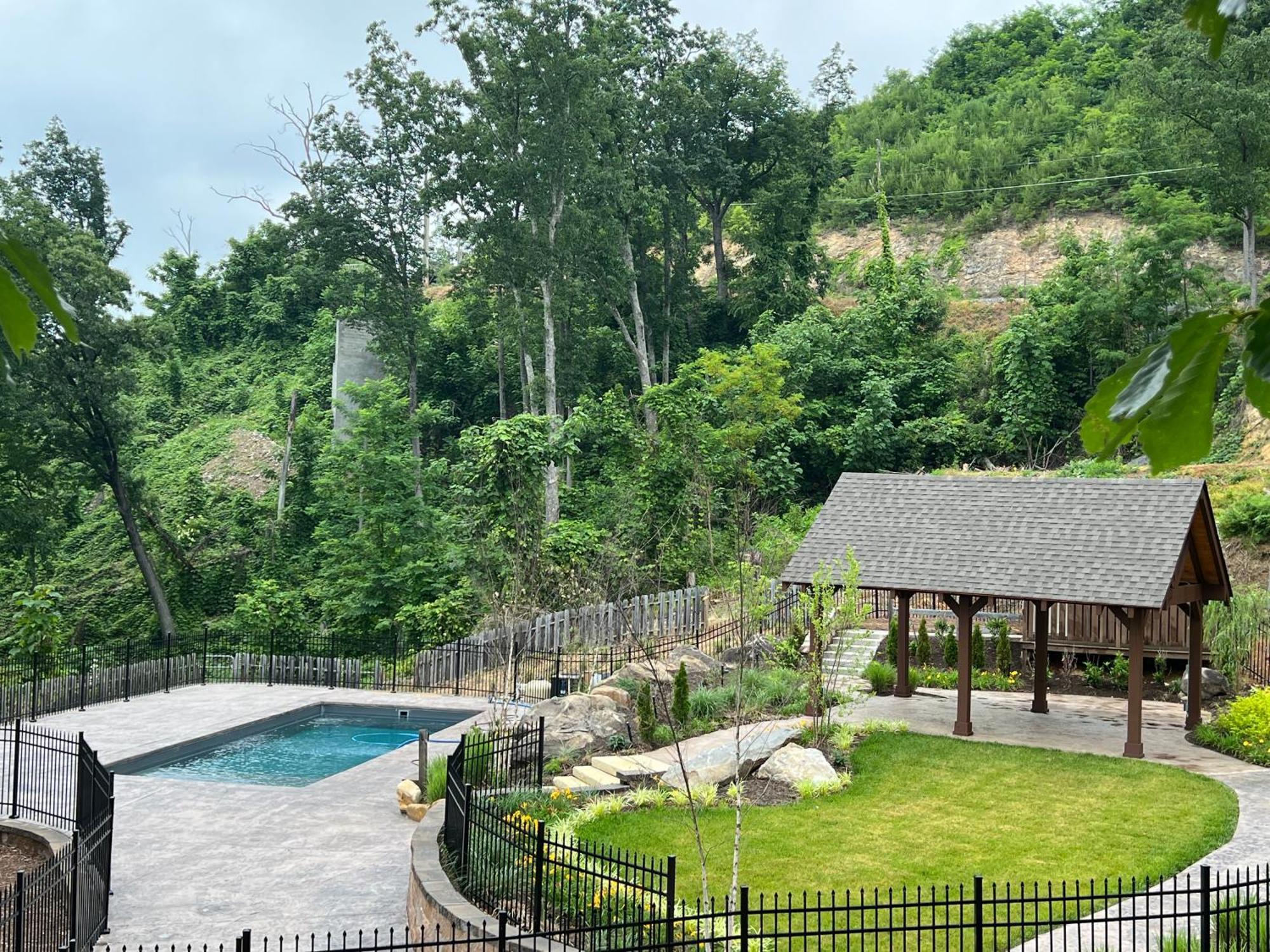 High Cotton, 3 Bedroom, Hot Tub, Mountain View, Sleeps 6, Pet Friendly Gatlinburg Buitenkant foto